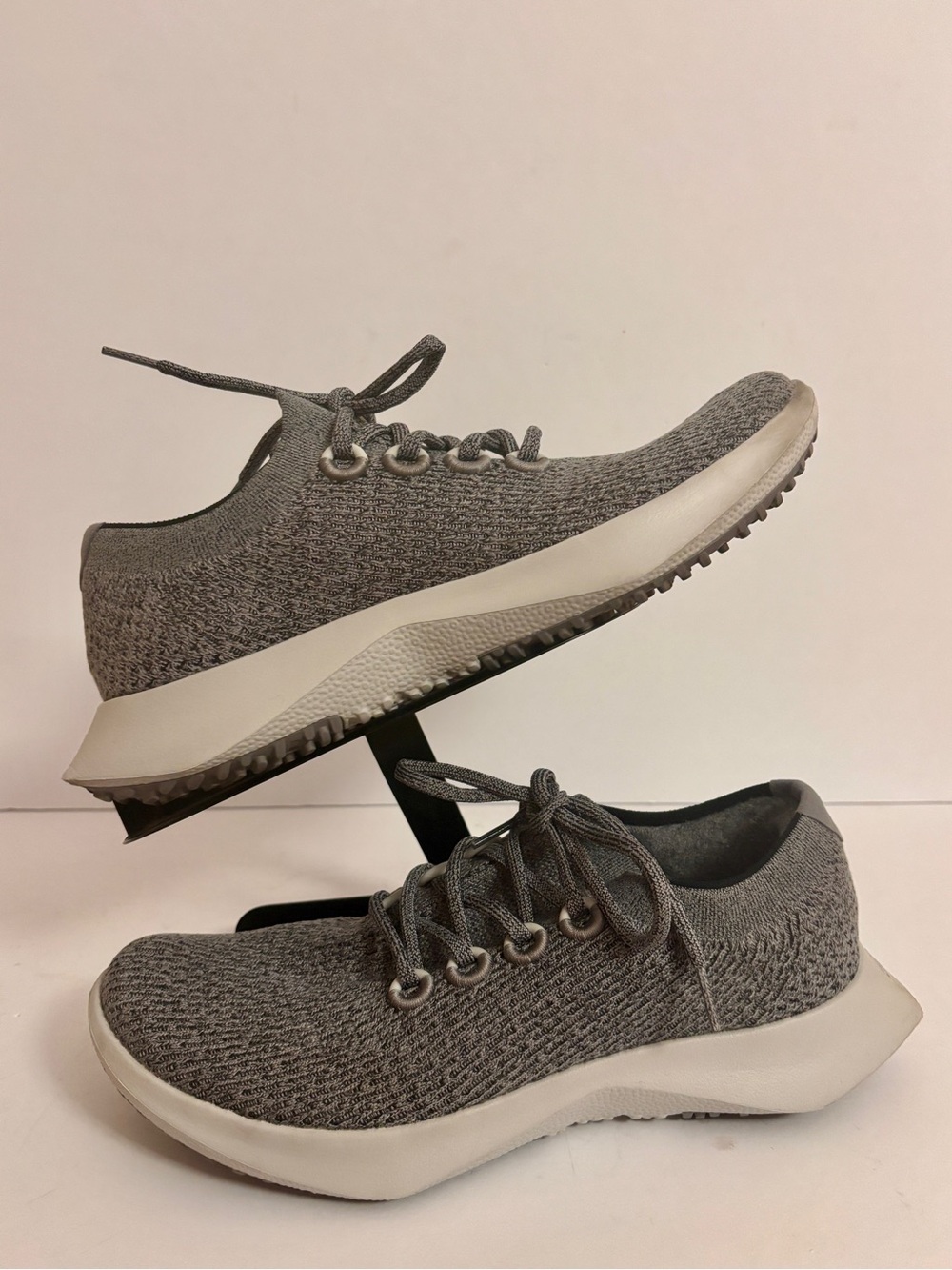 Allbirds Tree Dasher 2 sneakers in a medium gray color women’s size 11